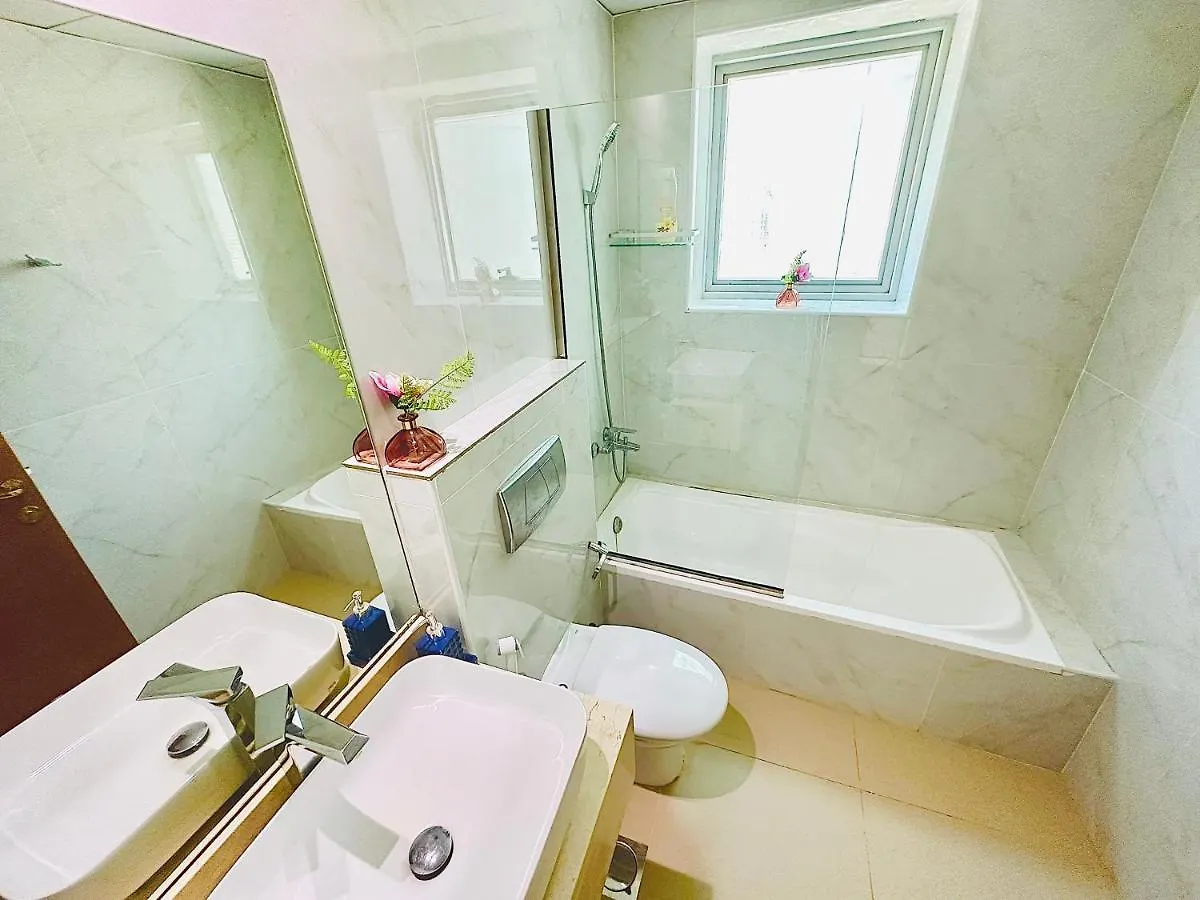 Diamond Classic - 2 Bedroom Holiday Apartment - Dubai Marina United Arab Emirates