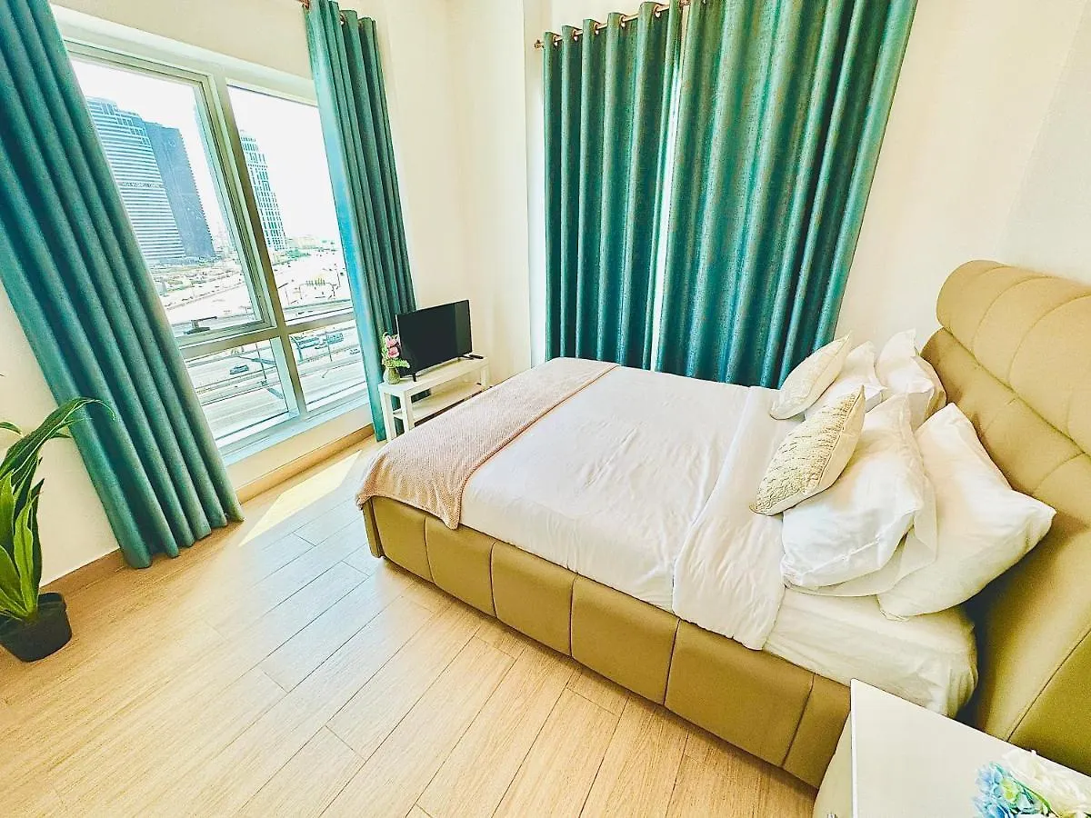 Diamond Classic - 2 Bedroom Holiday Apartment - Dubai Marina United Arab Emirates