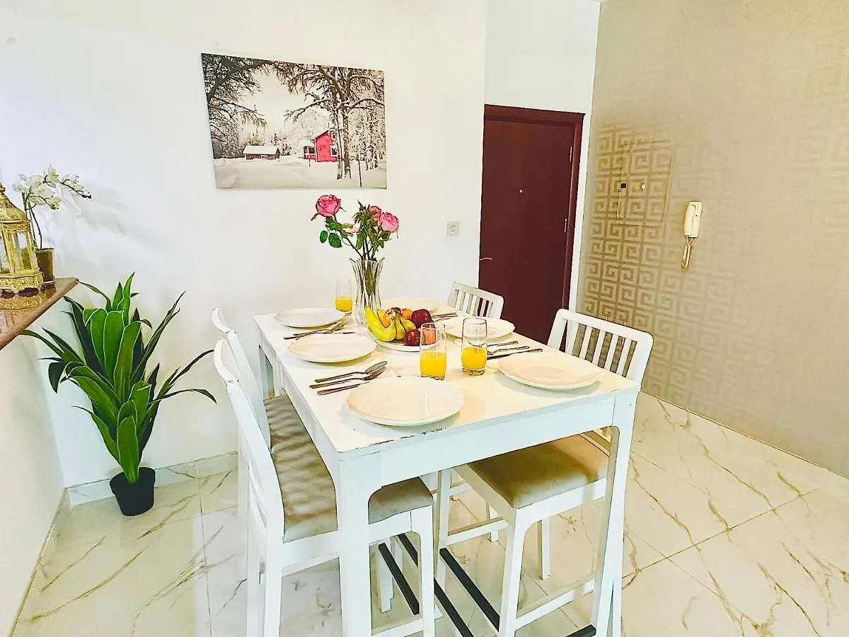 Diamond Classic - 2 Bedroom Holiday Apartment - Dubai Marina United Arab Emirates