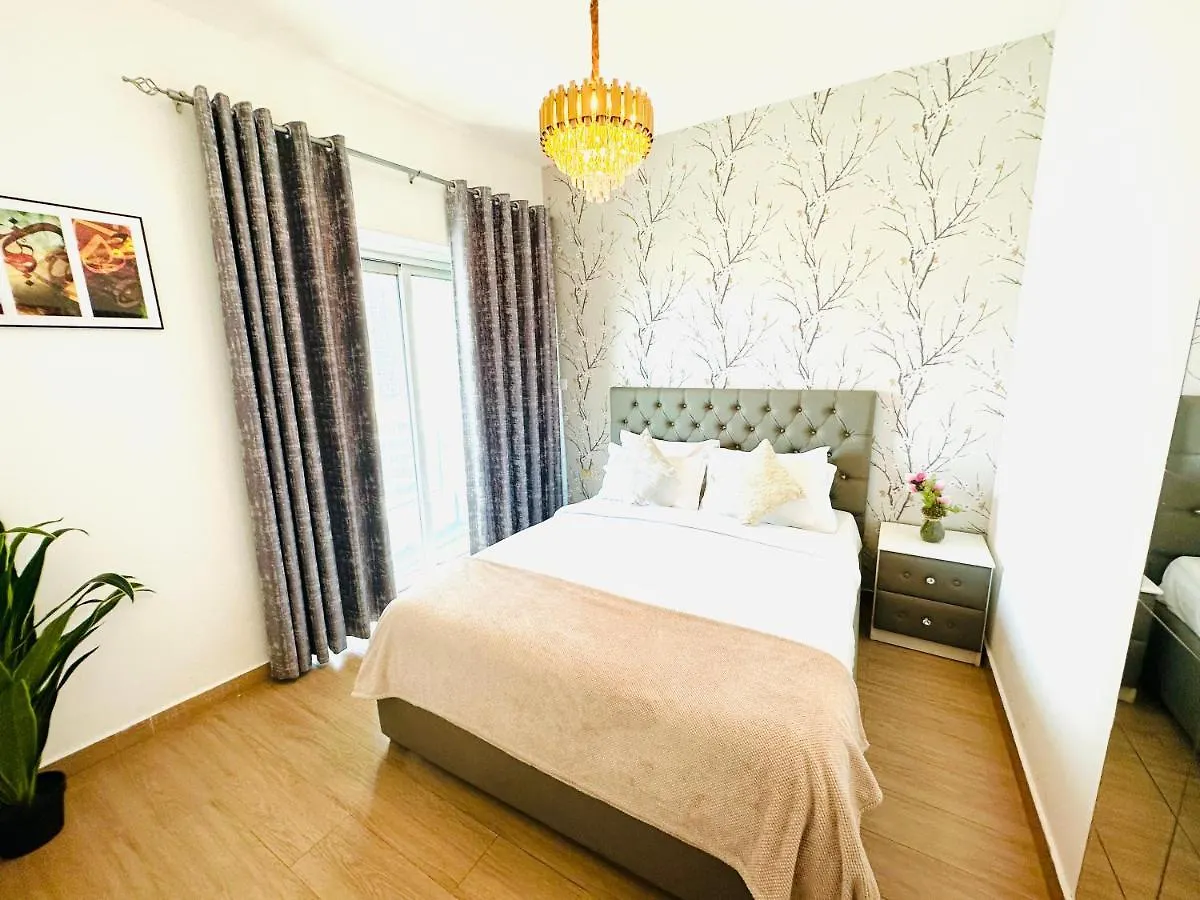 Diamond Classic - 2 Bedroom Holiday Apartment - Dubai Marina United Arab Emirates