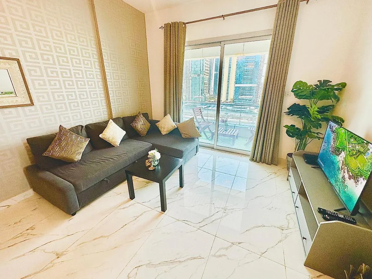 Diamond Classic - 2 Bedroom Holiday Apartment - Dubai Marina
