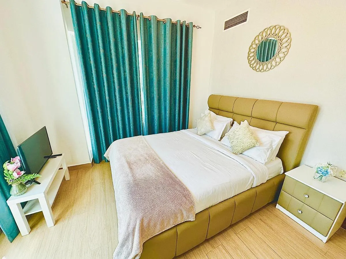Diamond Classic - 2 Bedroom Holiday Apartment - Dubai Marina