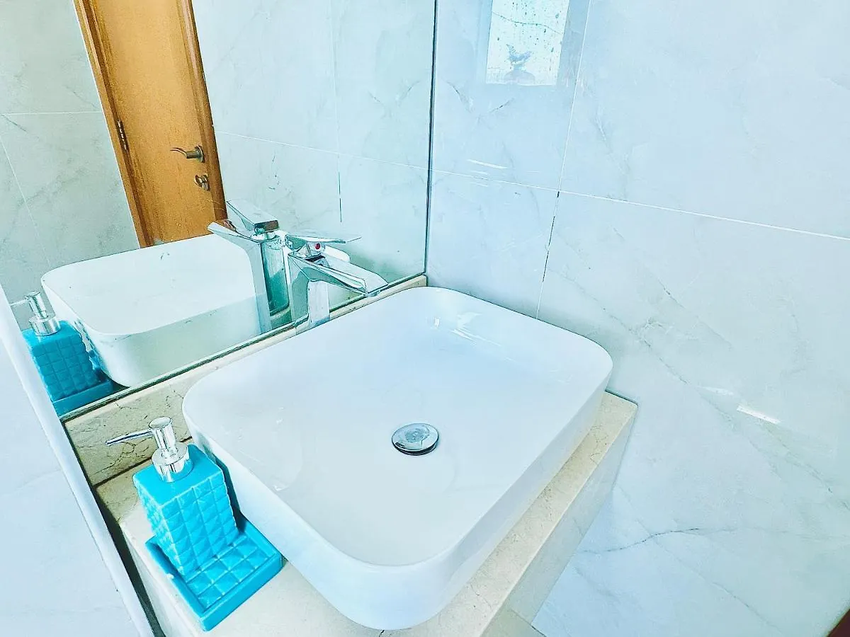Diamond Classic - 2 Bedroom Holiday Apartment - Dubai Marina