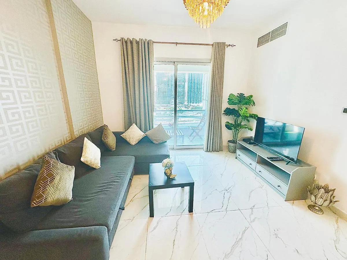 Diamond Classic - 2 Bedroom Holiday Apartment - Dubai Marina